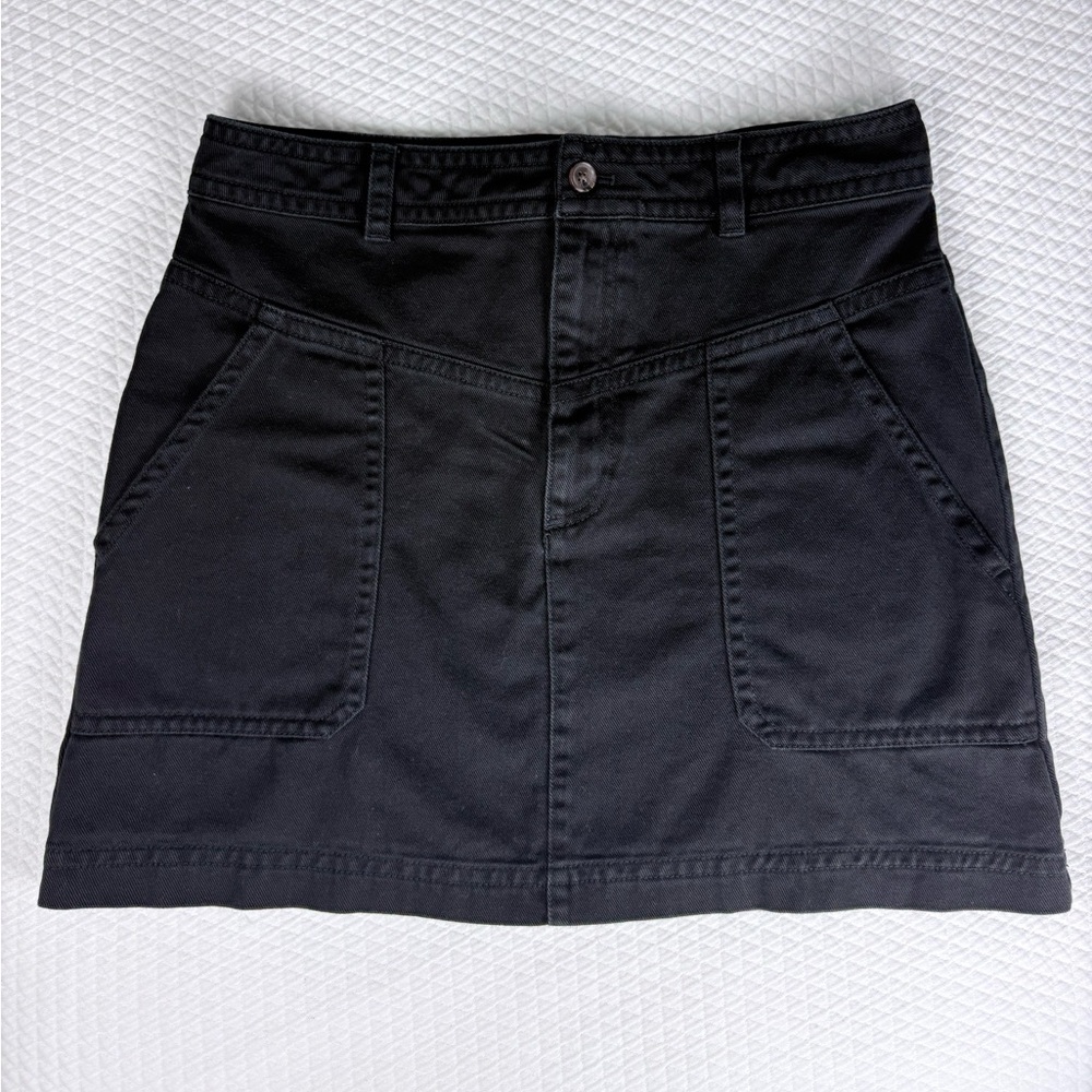 Banana Republic Black Cotton Mini Skirt with Front Pockets, Size 10